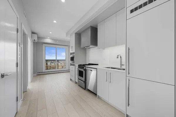 8230 Broadcast AVE SW #601, Calgary, AB T3H 6L3