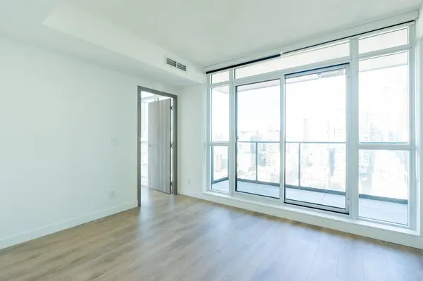 38 Widmer ST #2701, Toronto C01, ON M5V 0P7