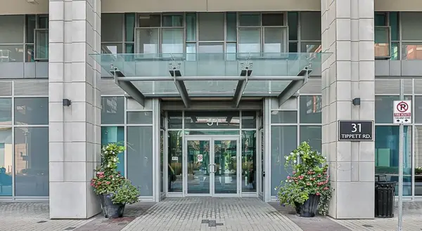 31 Tippett RD #636, Toronto C06, ON M3H 0C8