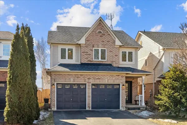 33 Solmar AVE, Whitby, ON L1R 2Z6