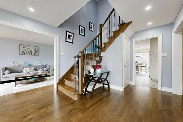 87 Autumn WAY, Aurora, ON L4G 4P7