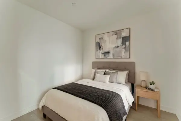 31 Huron ST #421, Collingwood, ON L9Y 5T7