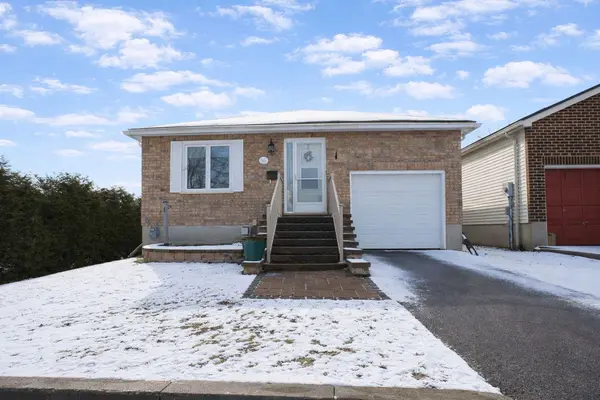 231 Oxford ST #14, Orillia, ON L3V 7S6