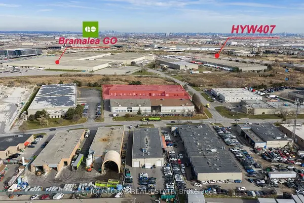 4 Alfred Kuehne BLVD #3, Brampton, ON L6T 4N3