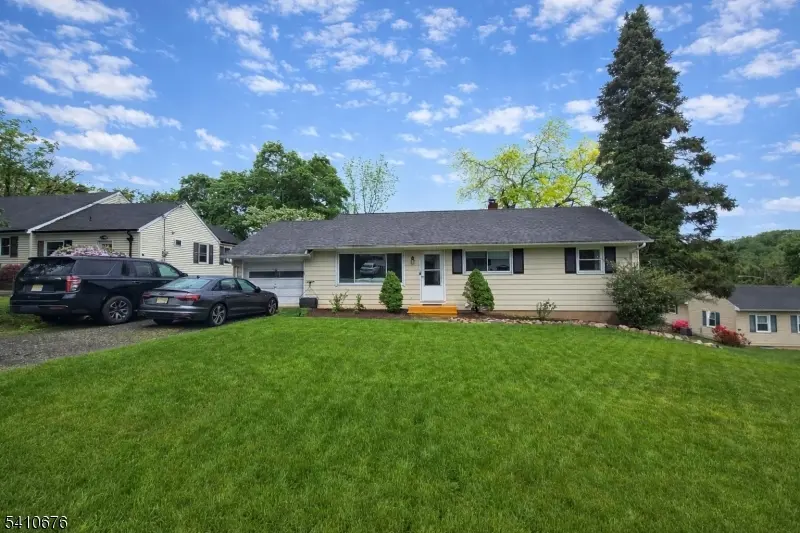 69 Beavers St, High Bridge Boro, NJ 08829