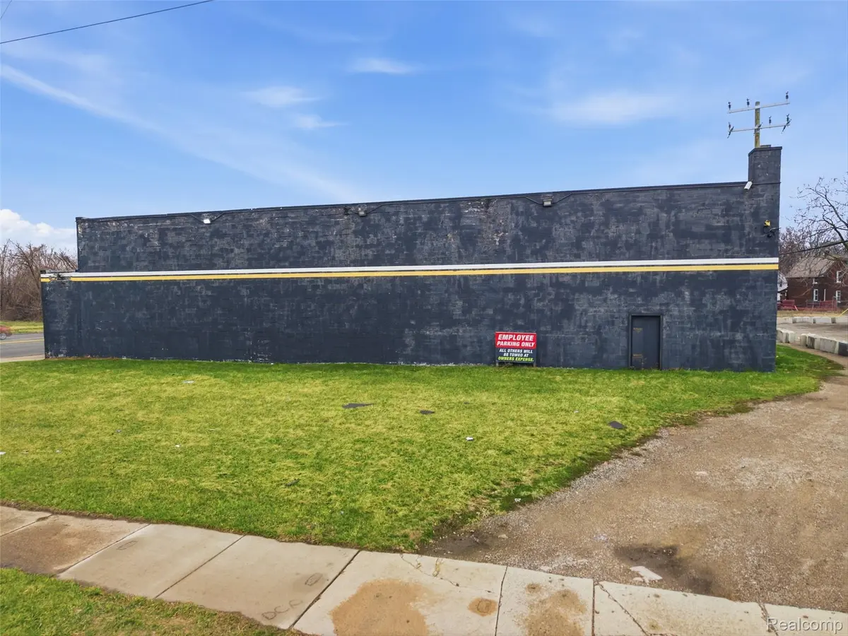 10320 Van Dyke ST, Detroit, MI 48234