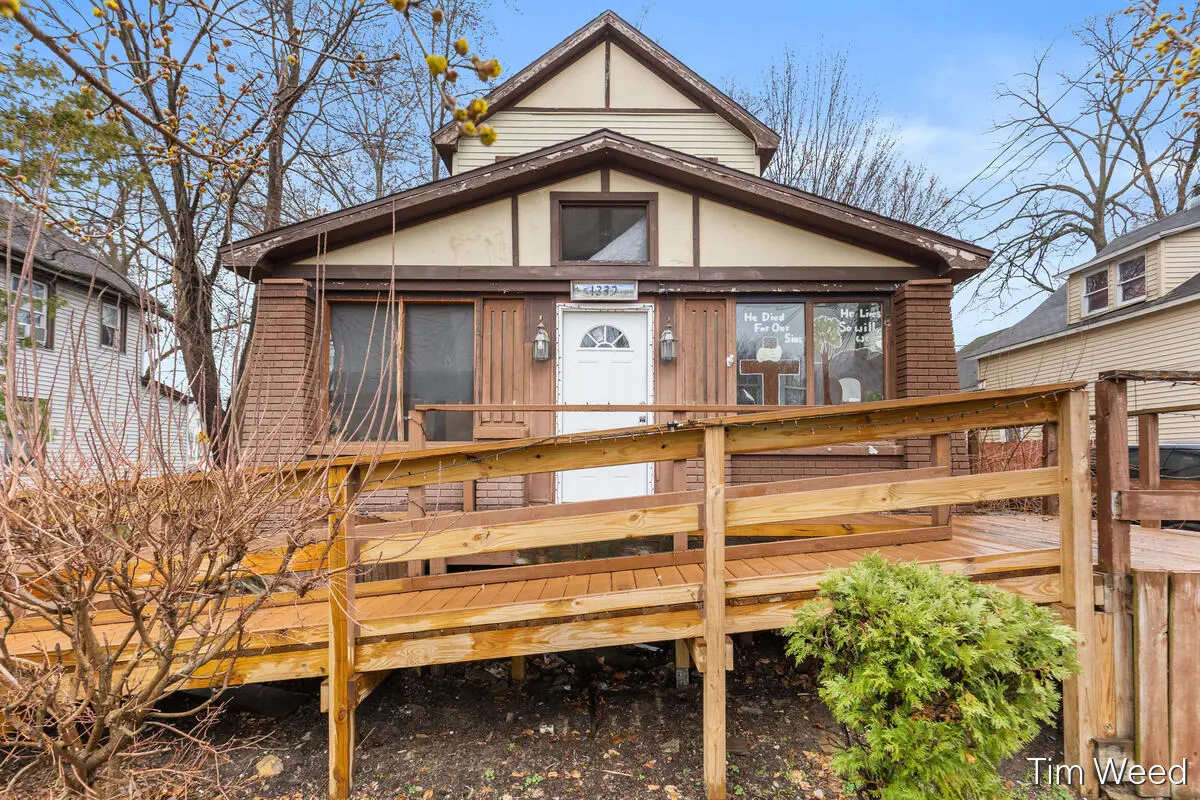 1332 Muskegon AVE NW, City Of Grand Rapids, MI 49504