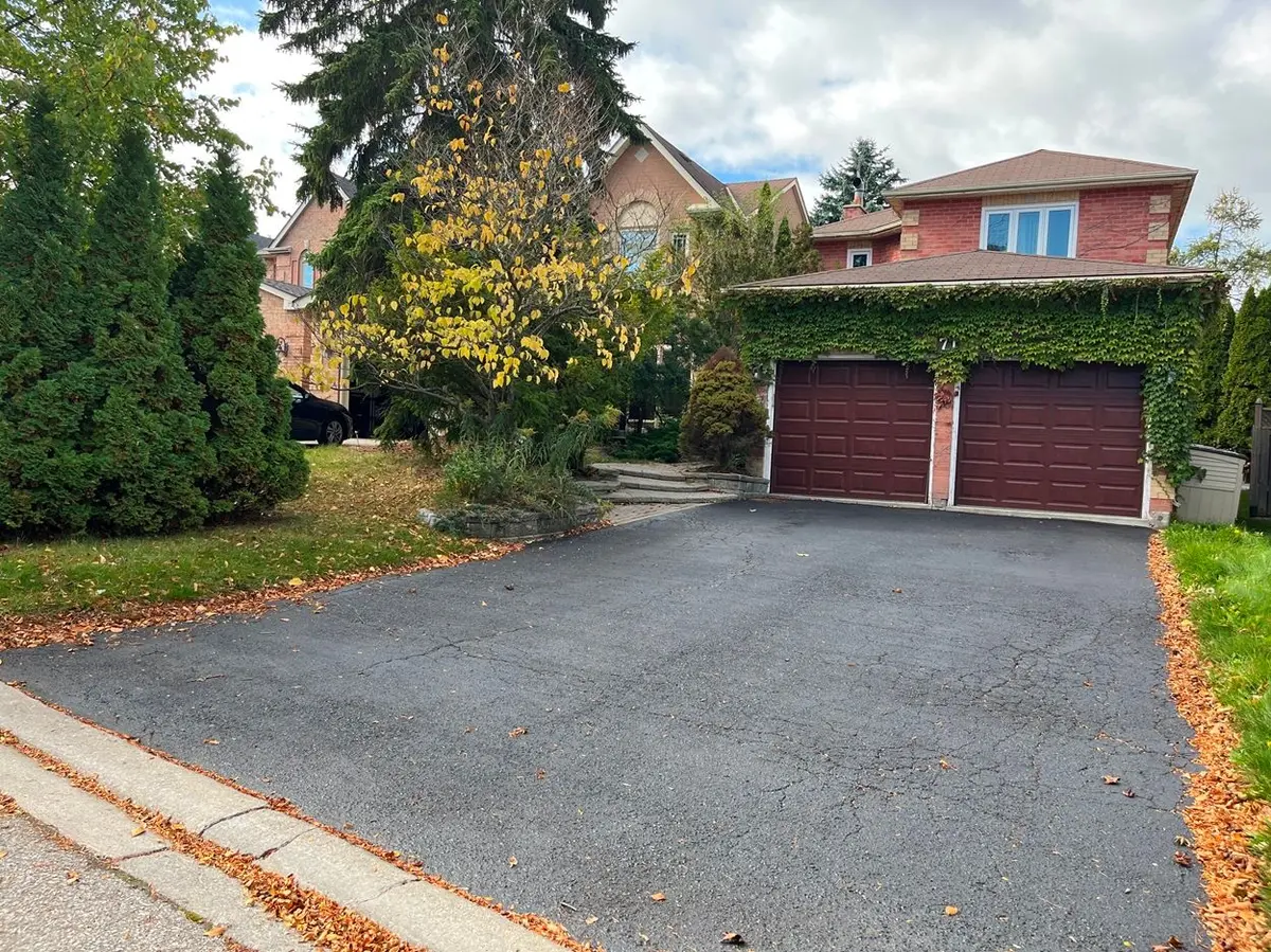 71 Covent CRES, Aurora, ON L4G 6R1