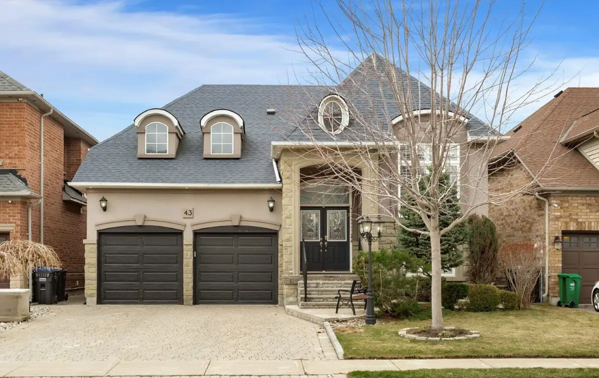 43 Donherb CRES, Caledon, ON L7C 1E4