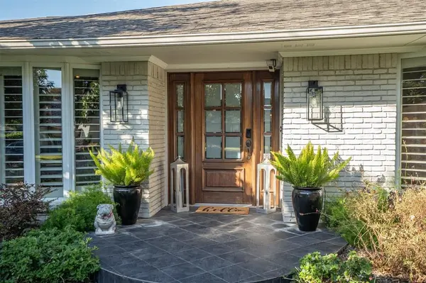 3841 Peter Pan Drive, Dallas, TX 75229