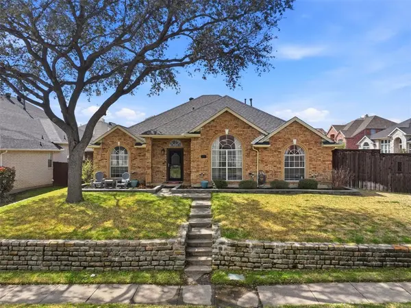 3623 Canyon Oaks Drive, Carrollton, TX 75007