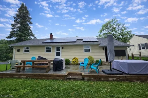 69 Beavers St, High Bridge Boro, NJ 08829