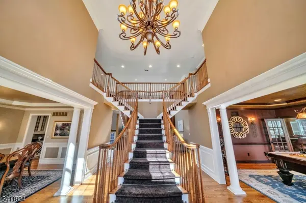 28 Arbor Rd, North Caldwell Boro, NJ 07006