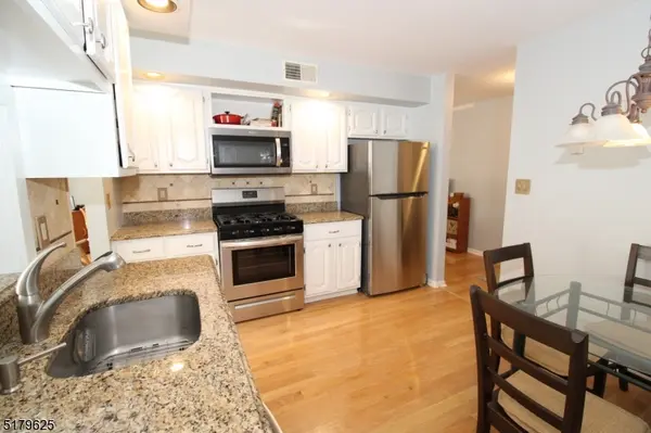 11G Heritage Dr #G, Chatham Twp., NJ 07928