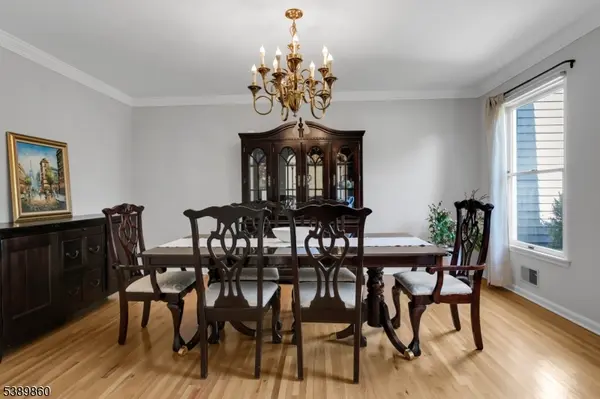 135 Woods End Dr, Bernards Twp., NJ 07920