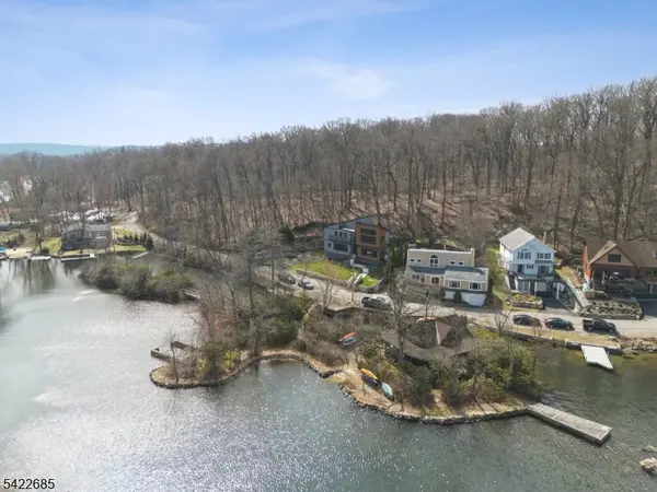 301 Kingsland Rd, Roxbury Twp., NJ 07850