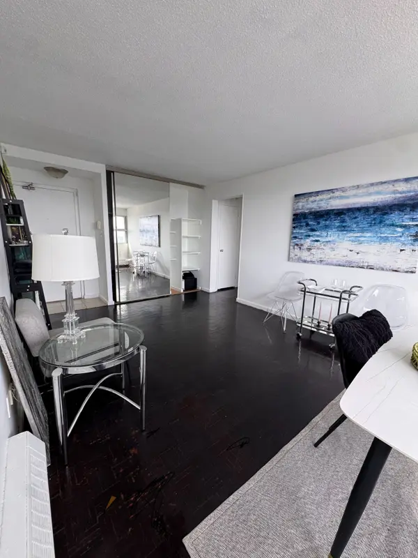 715 Don Mills RD #2405, Toronto C11, ON M3C 1S5