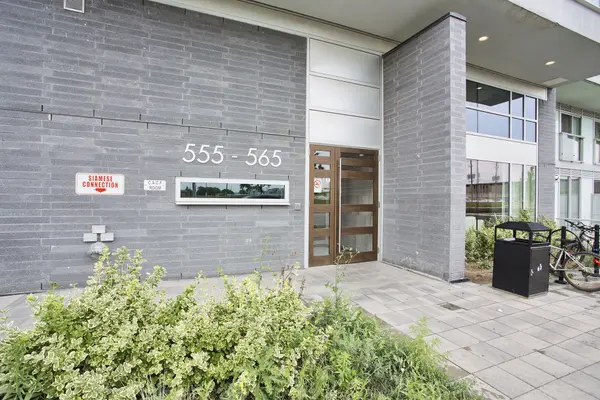 565 Wilson AVE #319W, Toronto C06, ON M3H 0C6