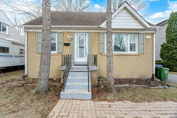109 Pleasant AVE, Toronto C07, ON M2M 1M2