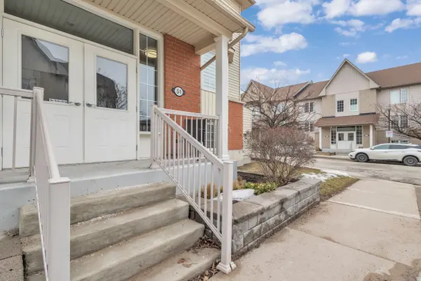 51 Petra WAY #3, Whitby, ON L1R 0A7