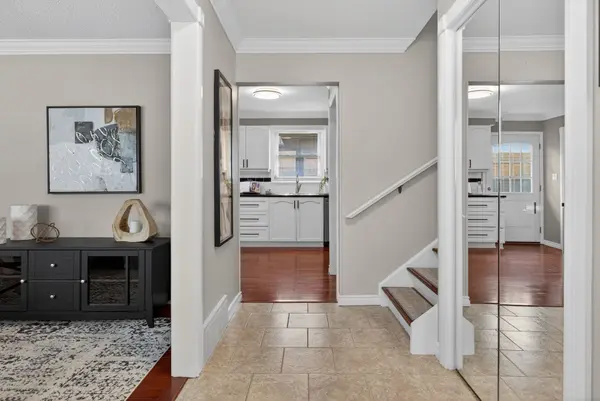 762 Clifton DR, Oshawa, ON L1G 2Z1