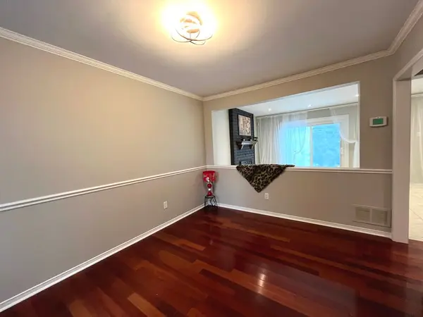 71 Covent CRES, Aurora, ON L4G 6R1