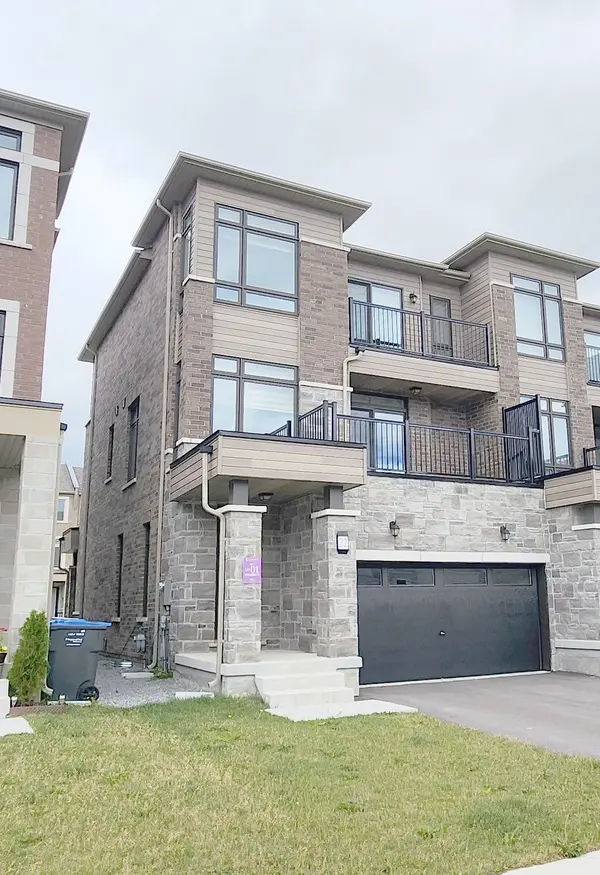 22 Ravenbury ST, Brampton, ON L6P 4P5