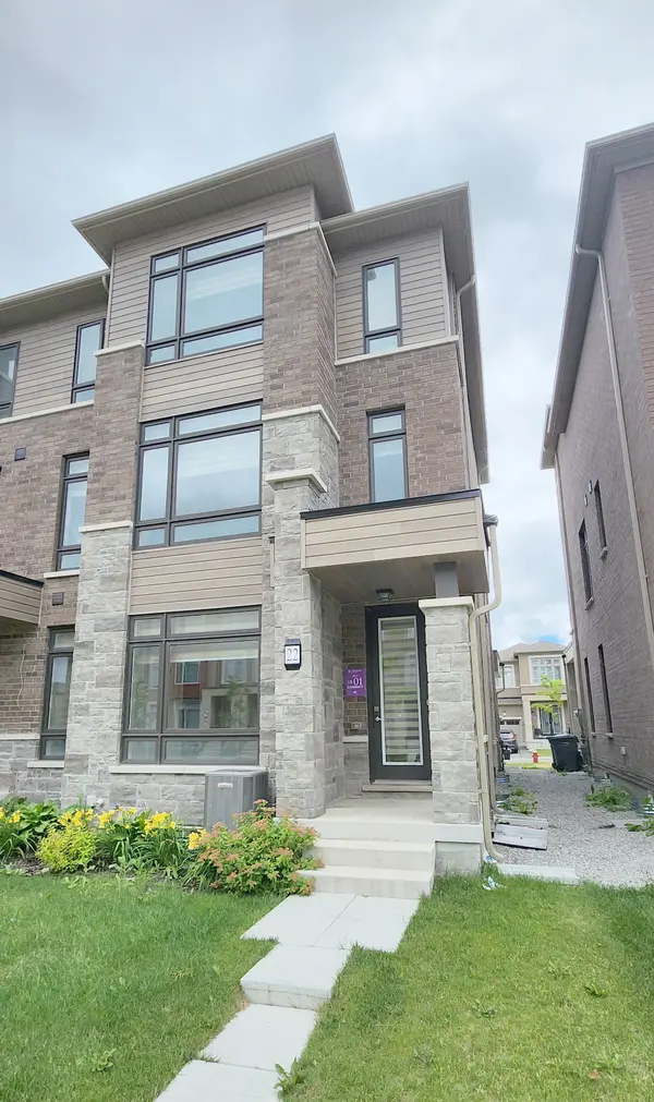 22 Ravenbury ST, Brampton, ON L6P 4P5