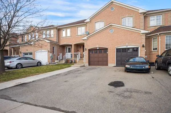 25 Tinsmith ST, Brampton, ON L7A 1N1