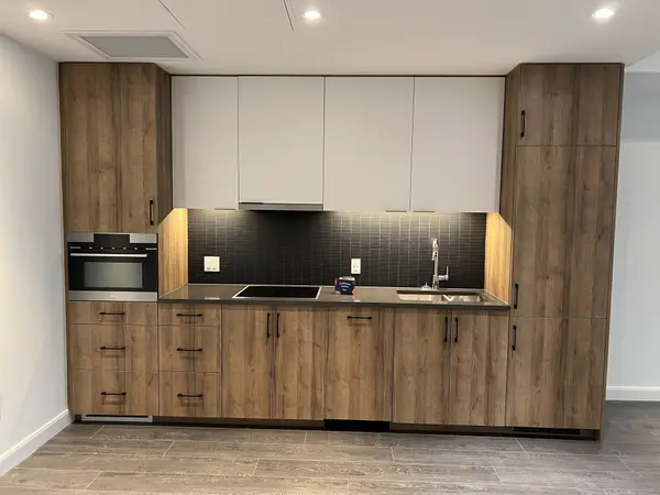 741 King ST W #705, Kitchener, ON N2G 1E5