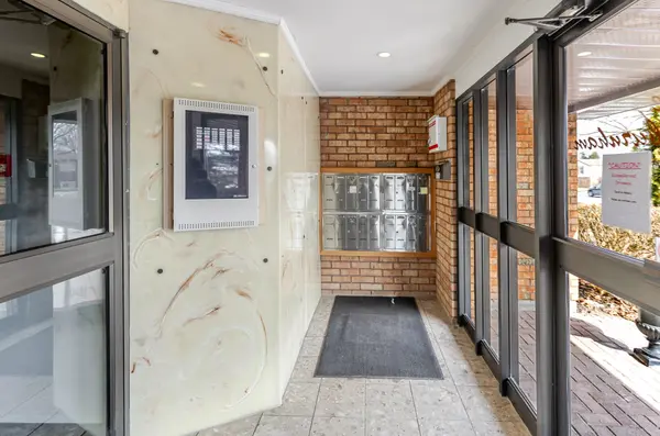 2185 Walker AVE #203, Peterborough, ON K9L 1T6