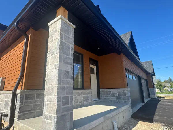 3 Boynton CT, Blue Mountains, ON N0H 2P0