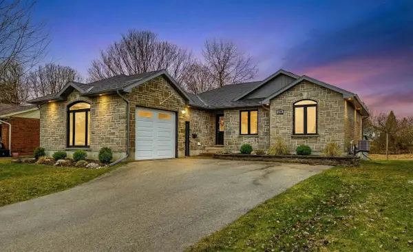 213 John ST S,  Minto,  ON N0G 1Z0