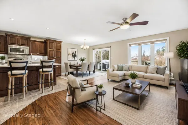 213 John ST S, Minto, ON N0G 1Z0