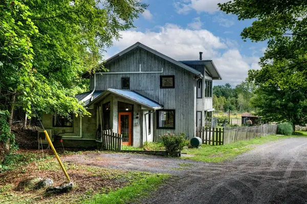 1084 Moon RD, Frontenac, ON K0H 1T0