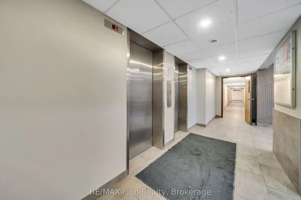 19 Woodlawn RD E #303, Guelph, ON N1H 7B1