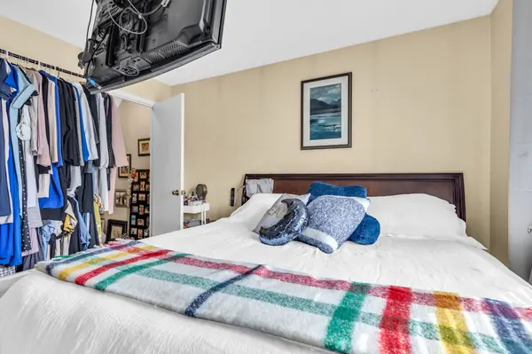 139 Brighton ST #12C, Waterloo, ON N2J 4Z5