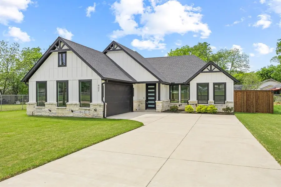 402 S Humphrey Avenue, Kerens, TX 75144