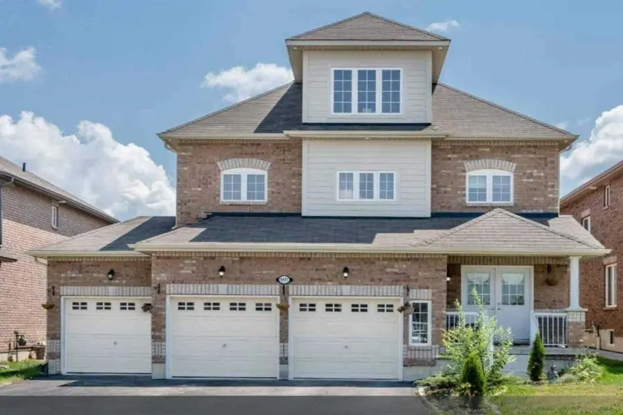 1411 Sheldon ST, Innisfil, ON L9S 0H7