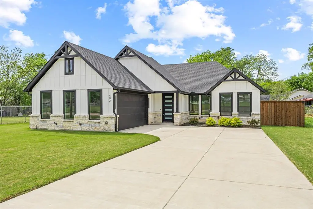 402 S Humphrey Avenue, Kerens, TX 75144