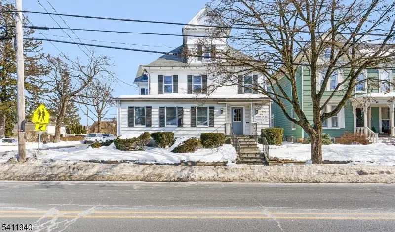 216 High St, Hackettstown Town, NJ 07840