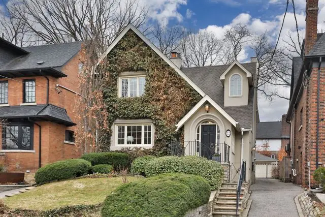 72 Hudson DR, Toronto C09, ON M4T 2K3