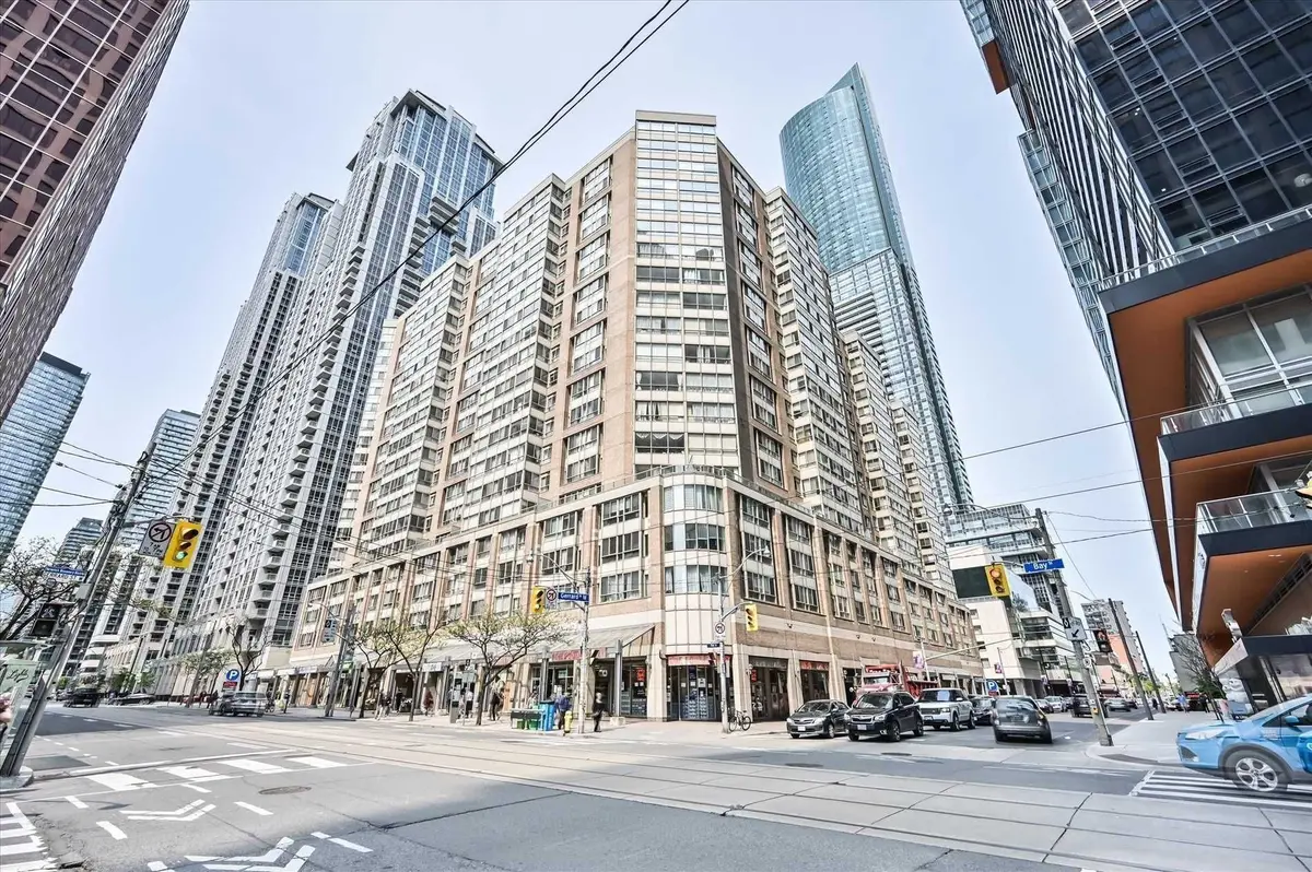 711 Bay ST #1414, Toronto C01, ON M5G 2J8
