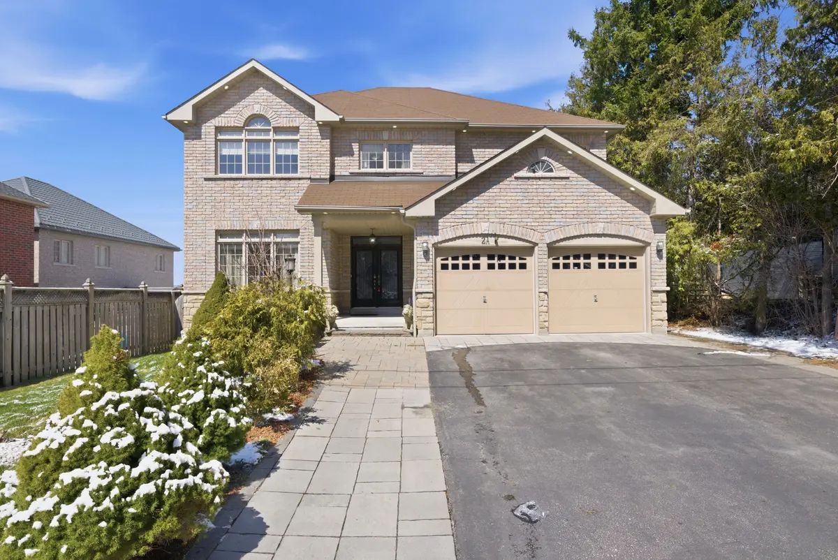 2 A View ST, Ajax, ON L1Z 1E4