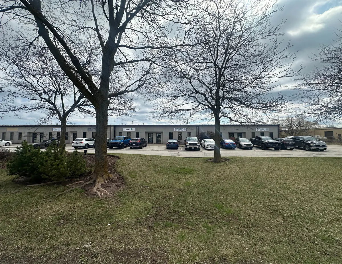 4450 Corporate DR #5, Burlington, ON L7L 5R3
