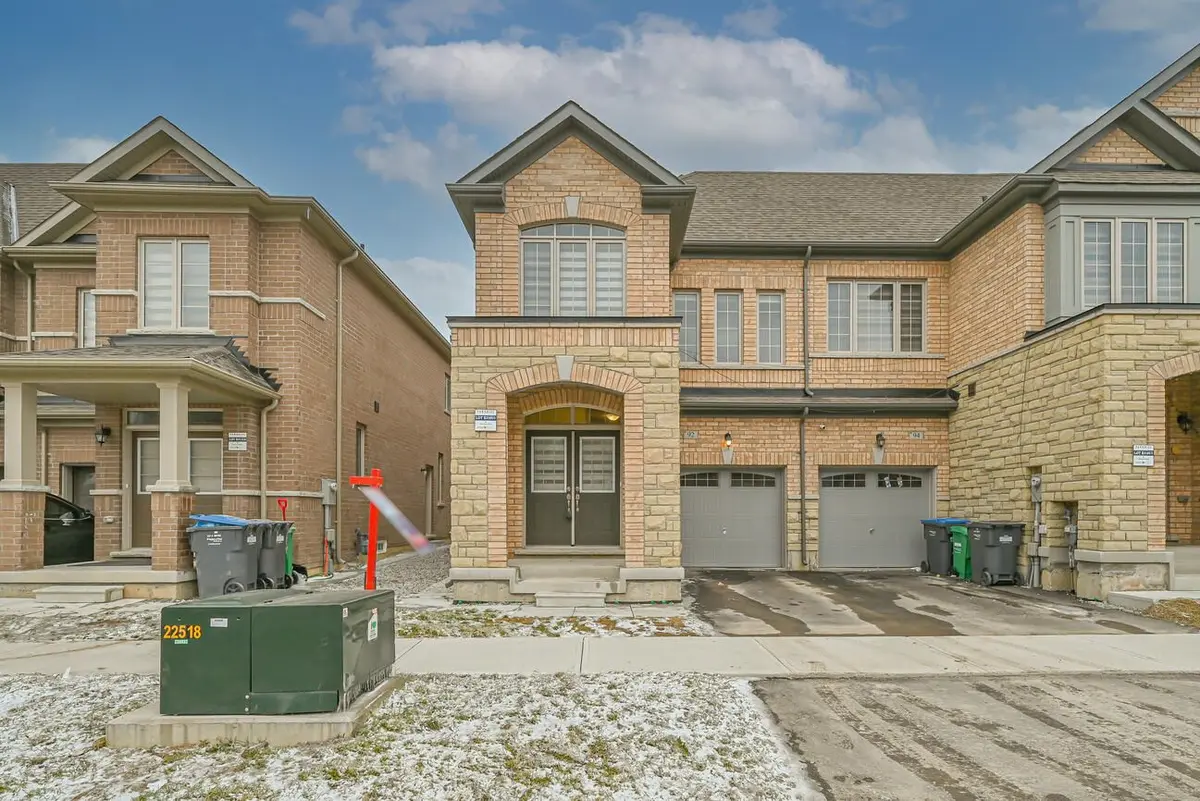 92 Adventura RD #Upper, Brampton, ON L7A 5A7