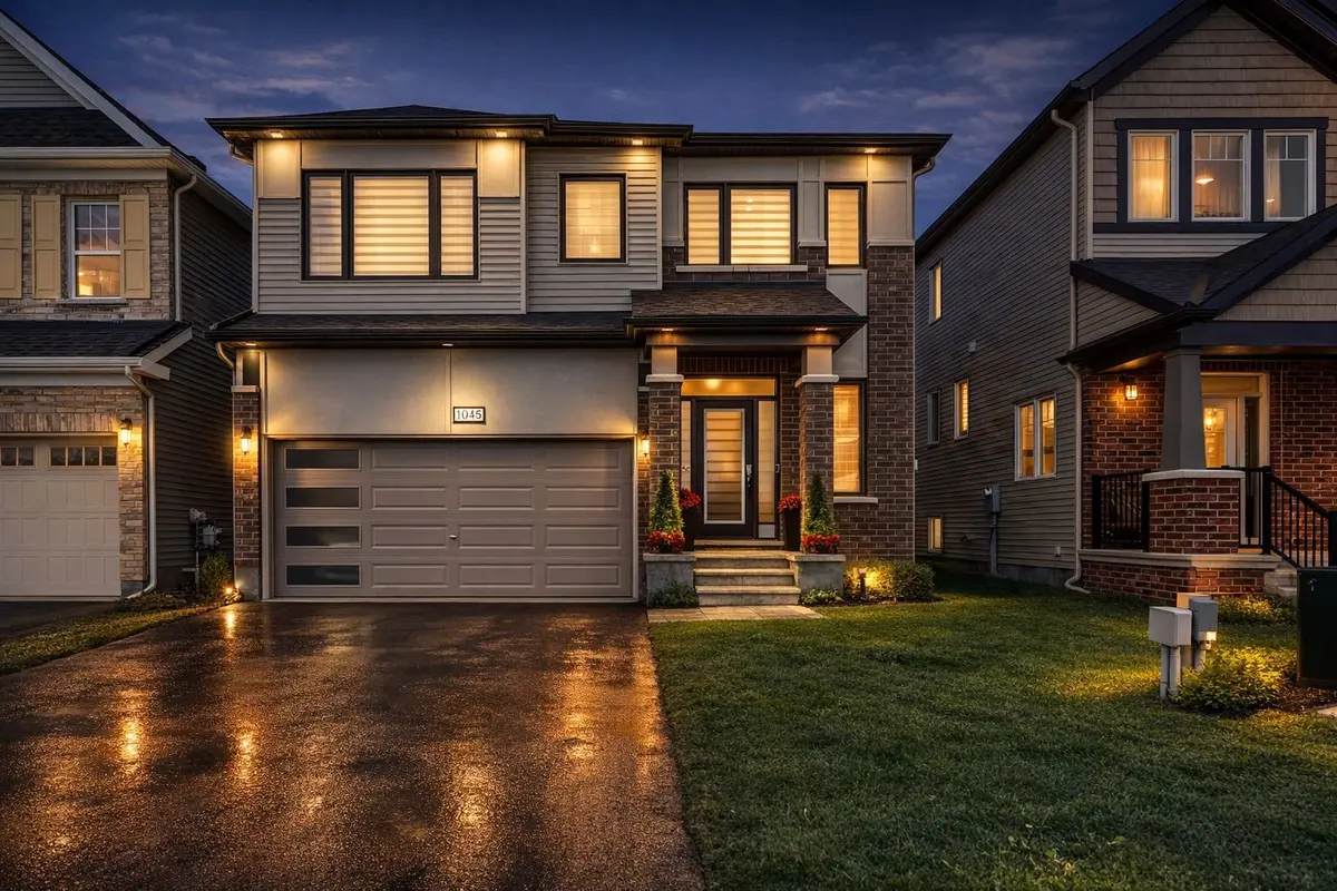 1019 Apolune ST, Barrhaven, ON K2J 6N8