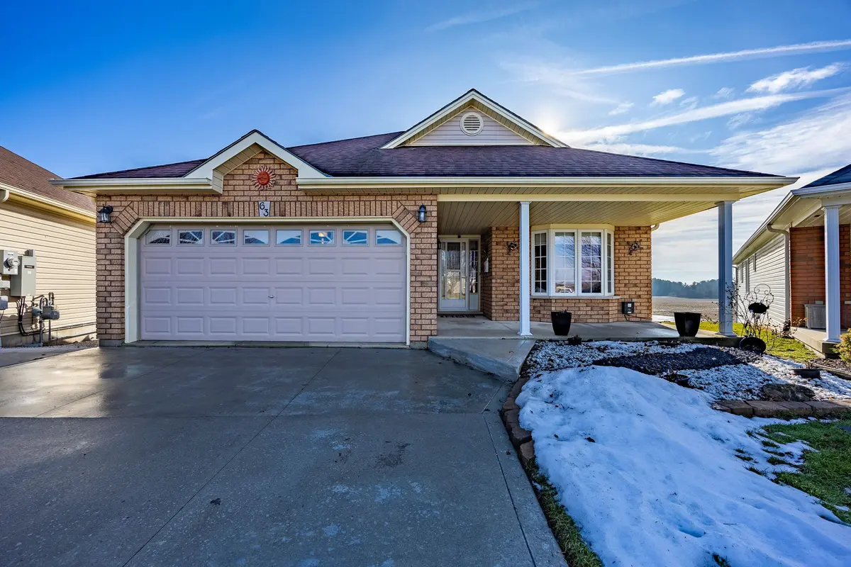 63 Upper Canada DR, Norfolk, ON N0E 1M0