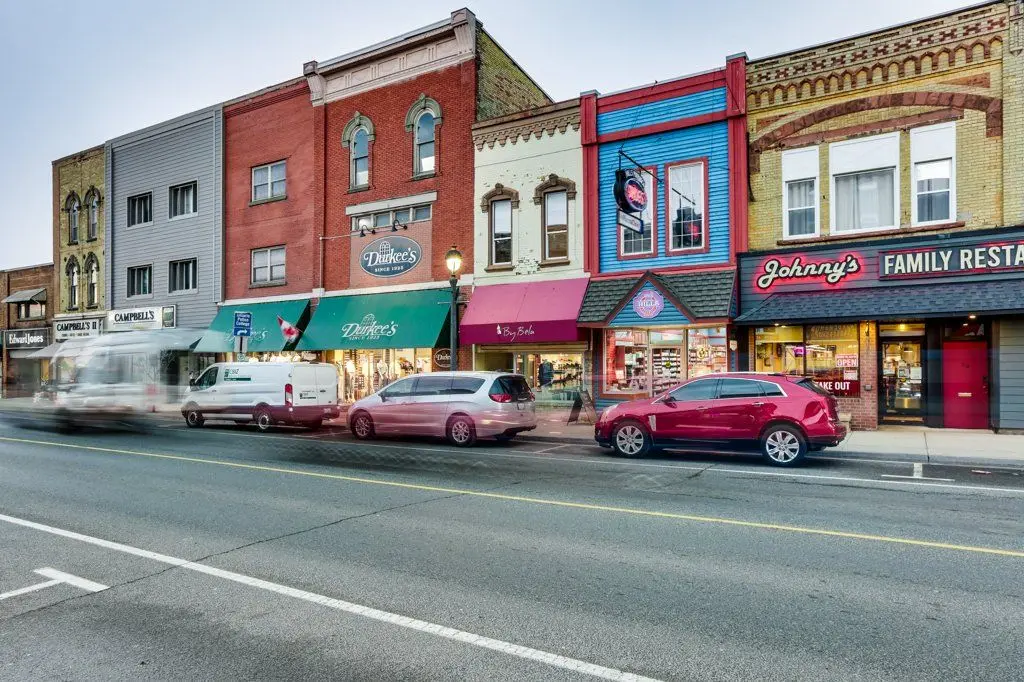 33 Talbot ST E, Aylmer, ON N5H 1H3