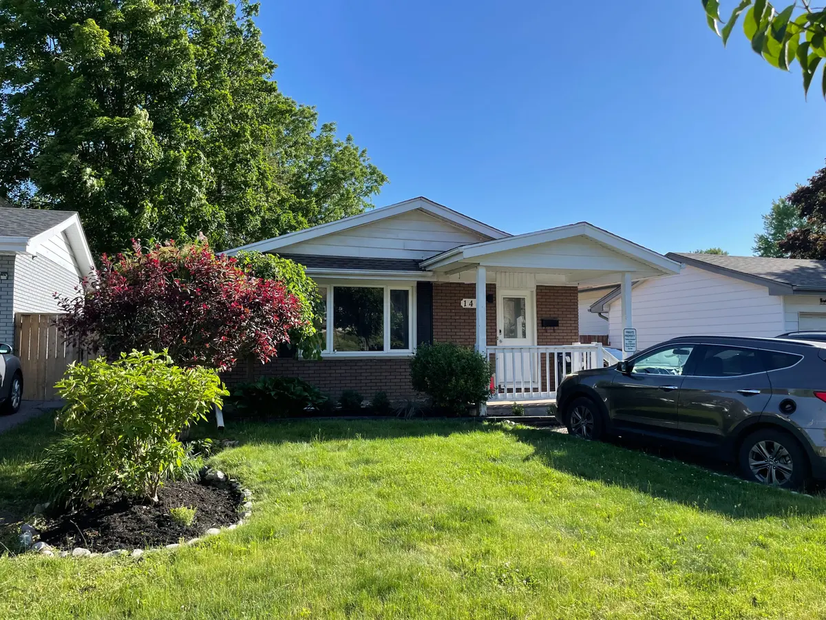 148 Green Valley DR, Kitchener, ON N2P 1C4